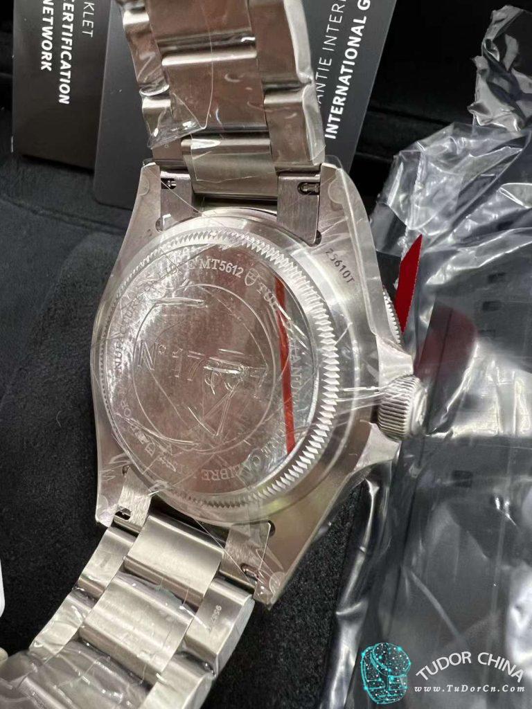 m25610tnl-0001实物图