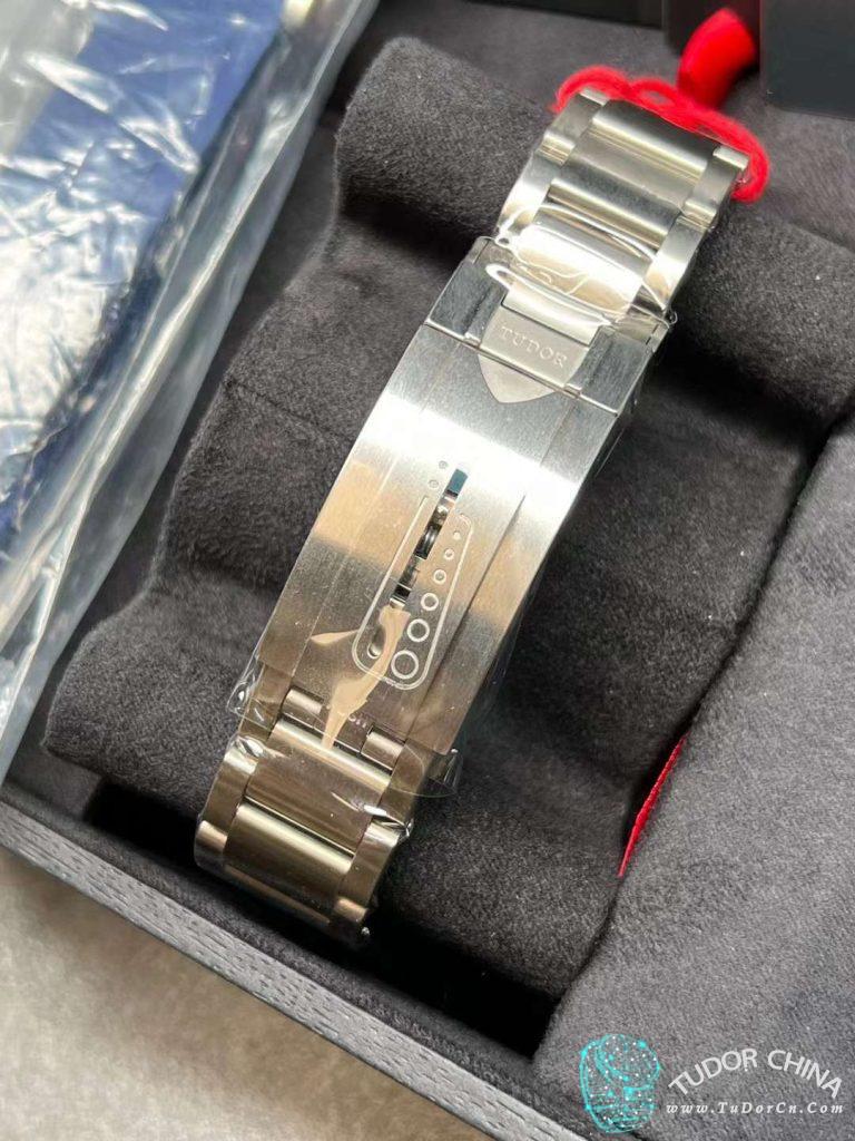 m25600tb-0001实物图