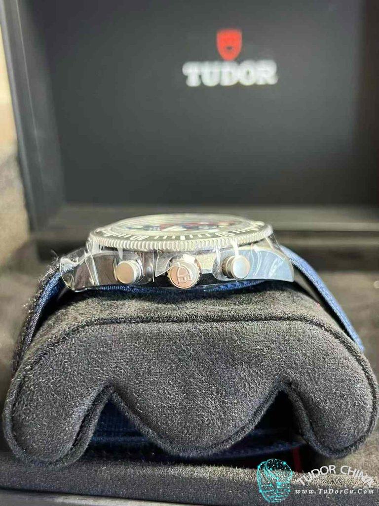 m25807kn-0001 实物图