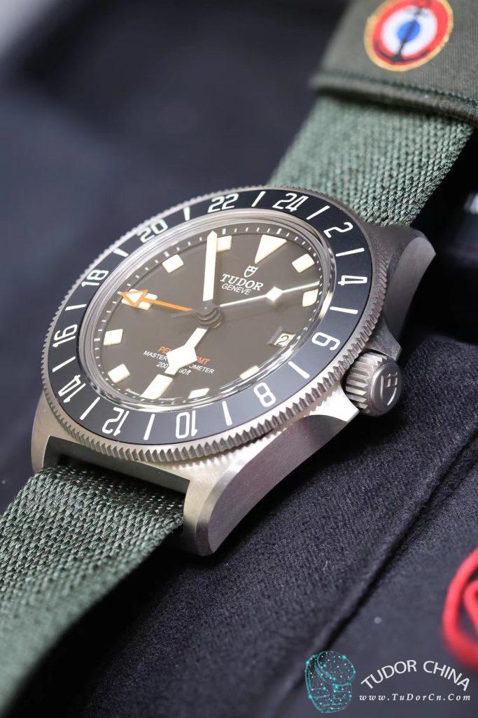 m2542g257nu-0002 Physical picture