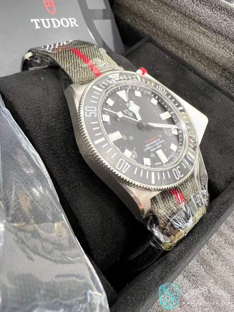 m25717n-0001实物图