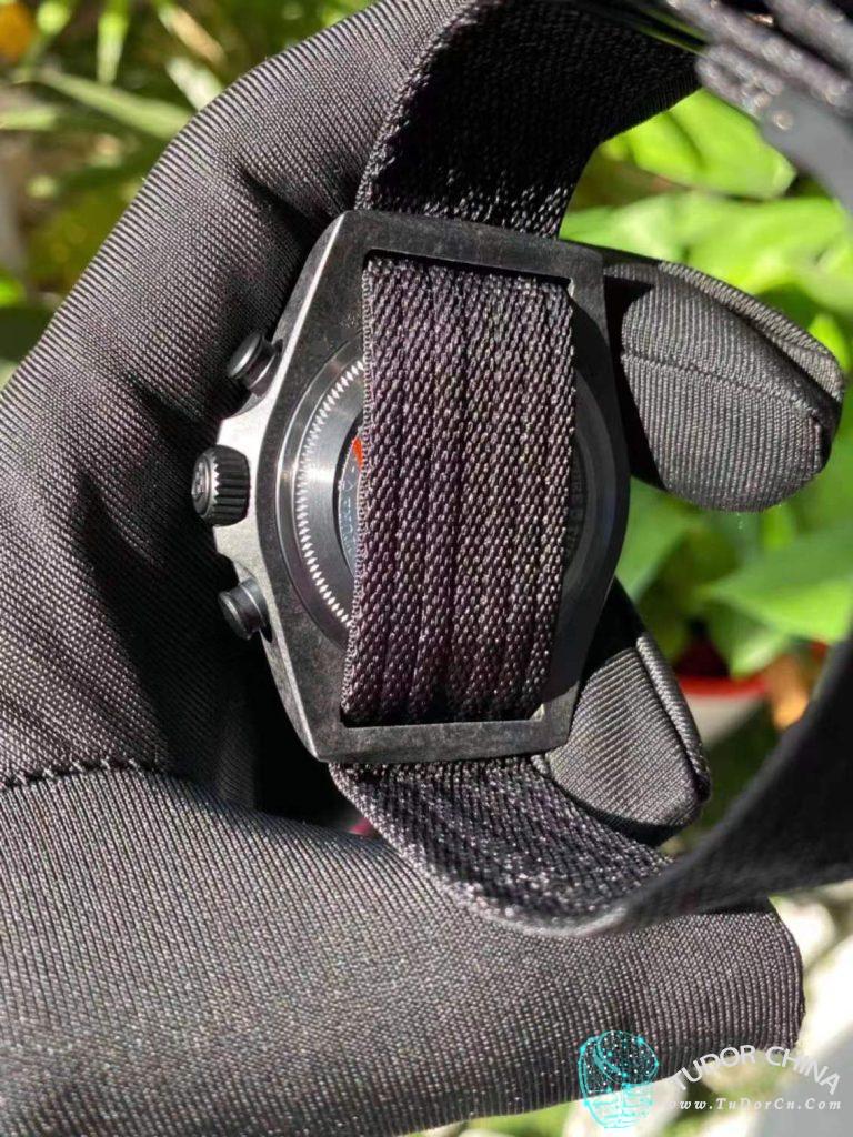 m25827kn-0001 实物图