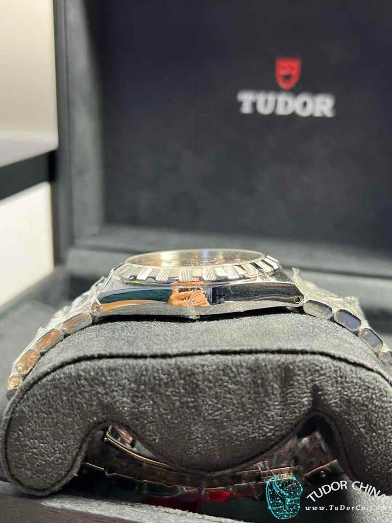 m28500-0009 Physical picture