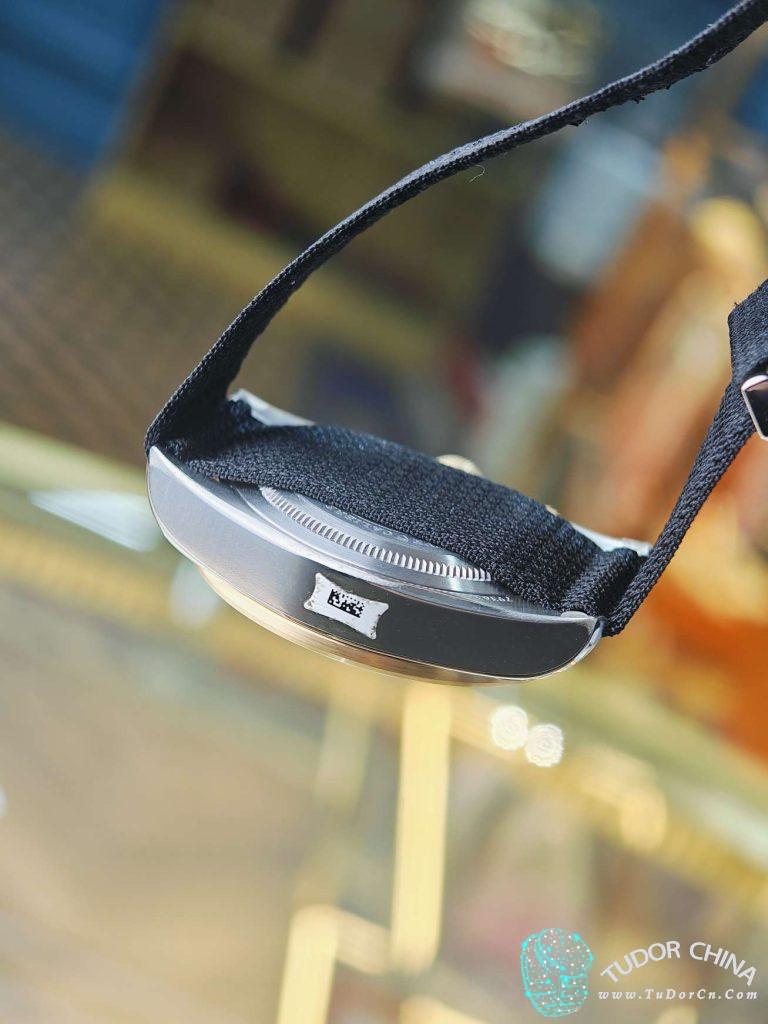 m79363n-0003 Physical picture