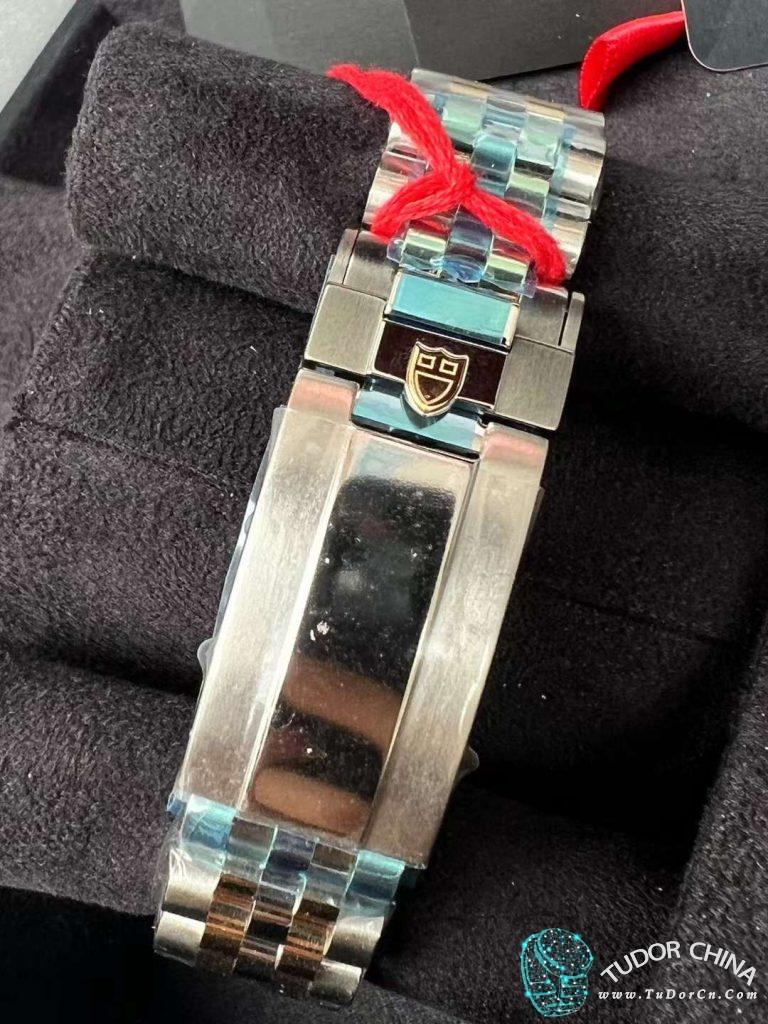 m79603-0001 Physical picture 