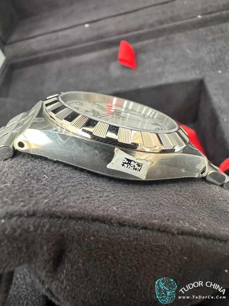 m28400-0005 Physical picture