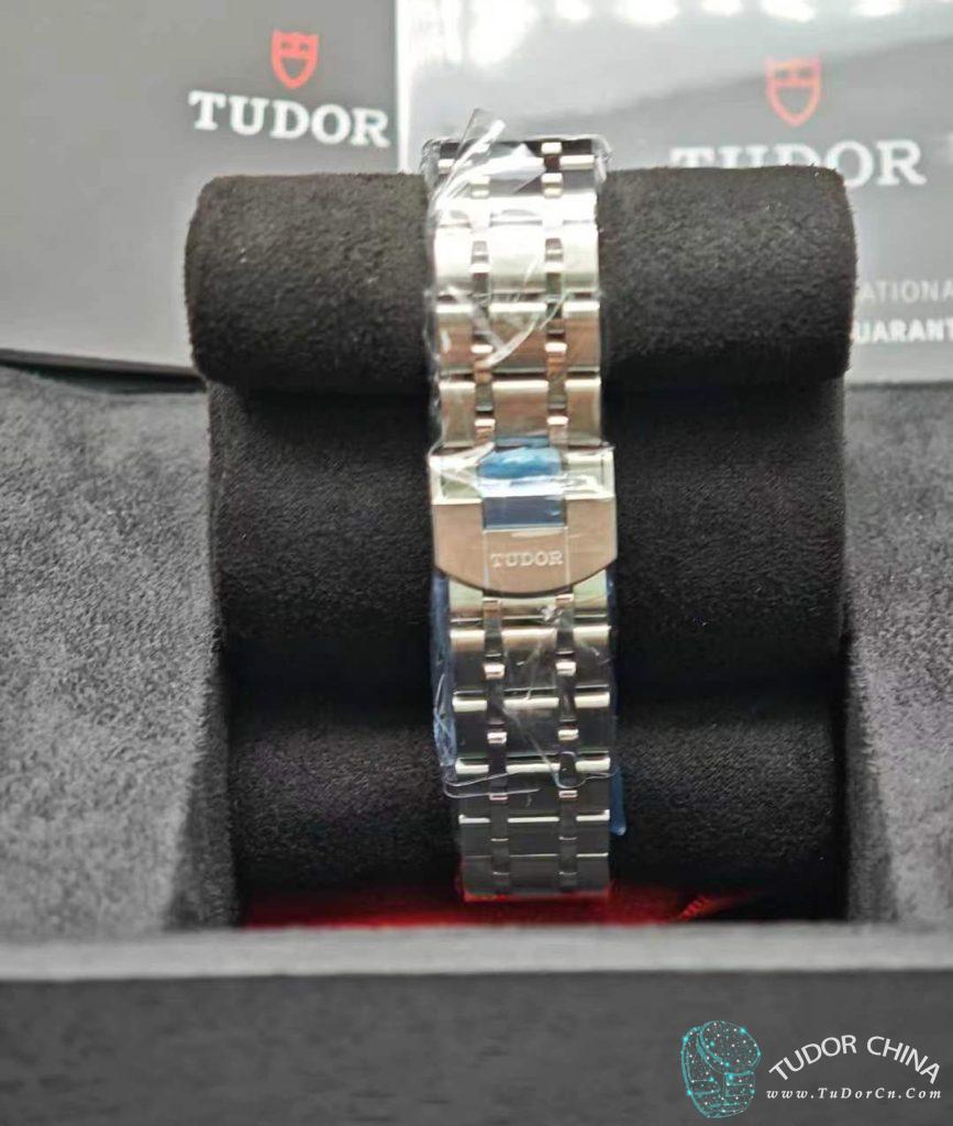 m28400-0006 Physical picture