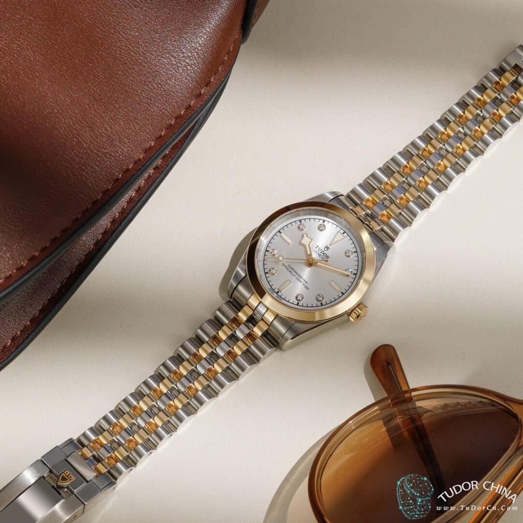 m79603-0007 Physical picture