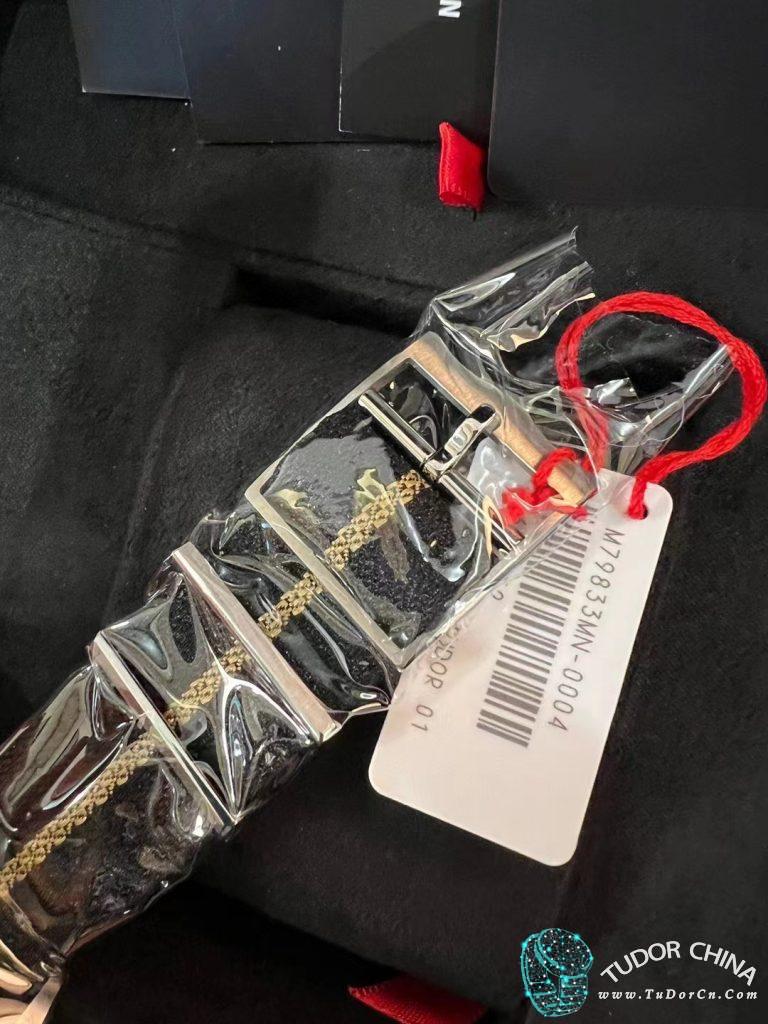 m79833mn-0004 Physical picture 