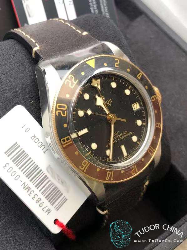 m79833mn-0003 Physical picture 