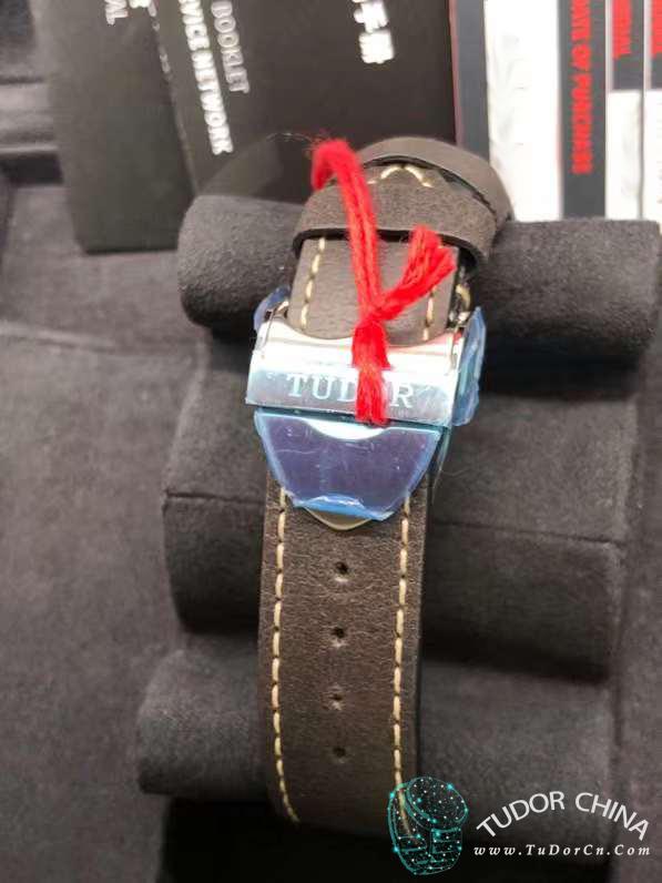 m79833mn-0003 Physical picture