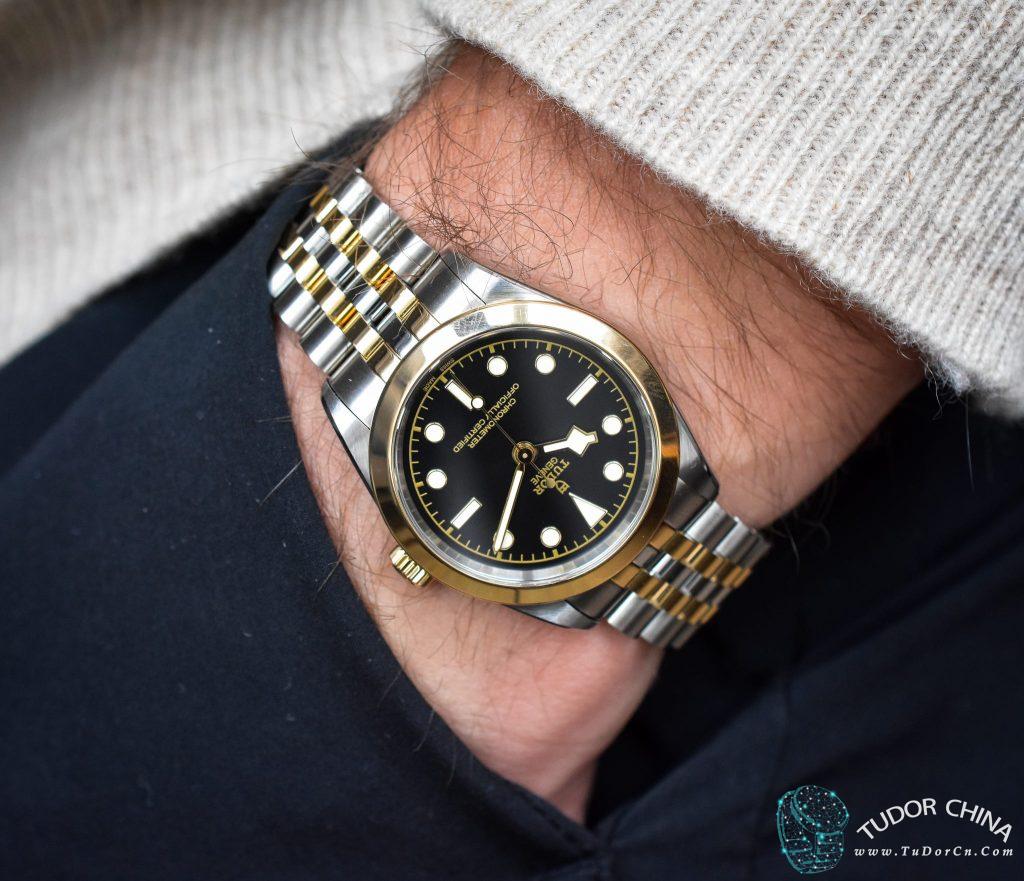 m79683-0001 Physical picture 