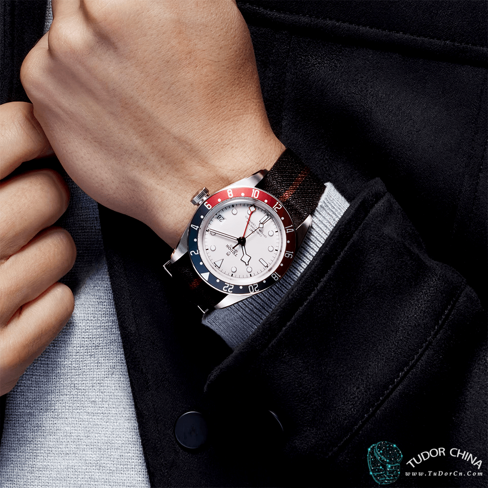 m79830rb-0012 Physical picture 