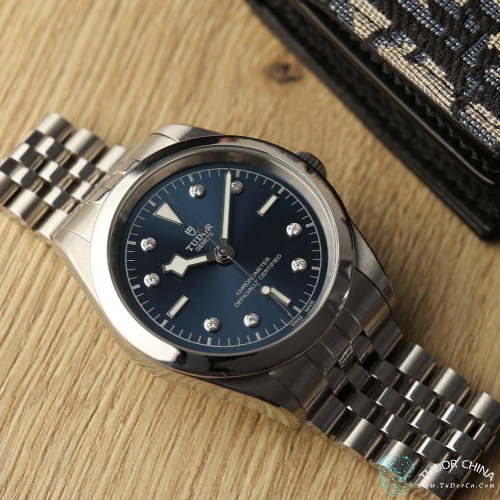 m79680-0005 Physical picture