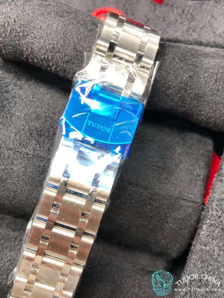 m28300-0007 Physical picture