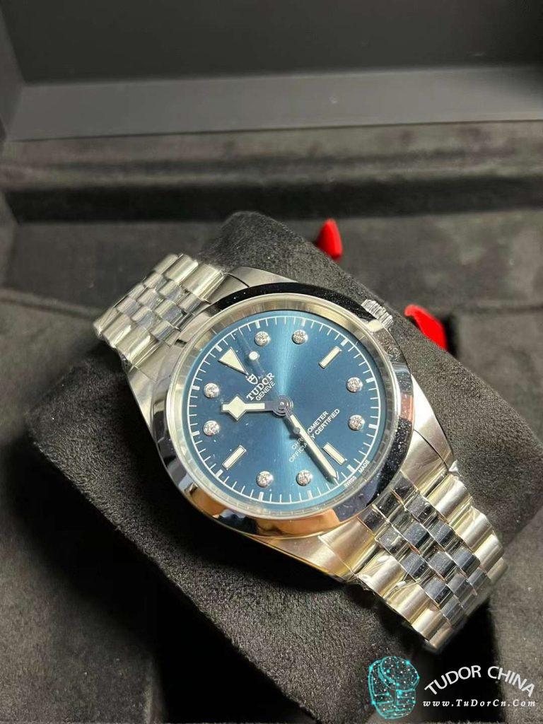 m79680-0005 Physical picture 