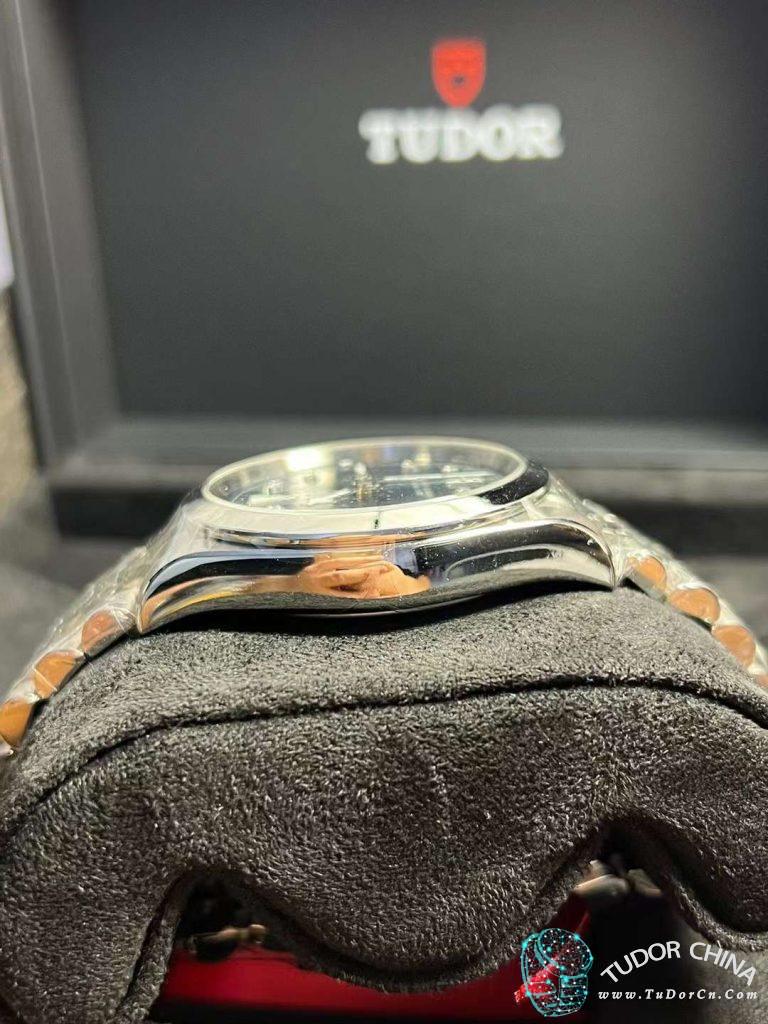 m79680-0005 Physical picture