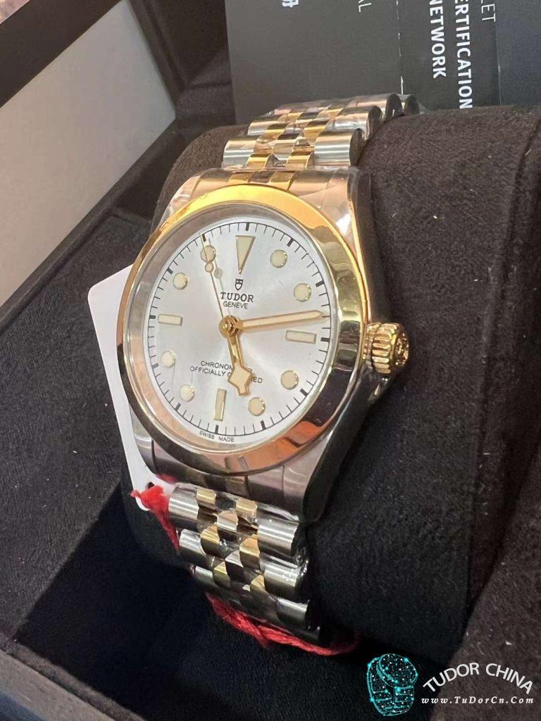 m79663-0002 Physical picture 