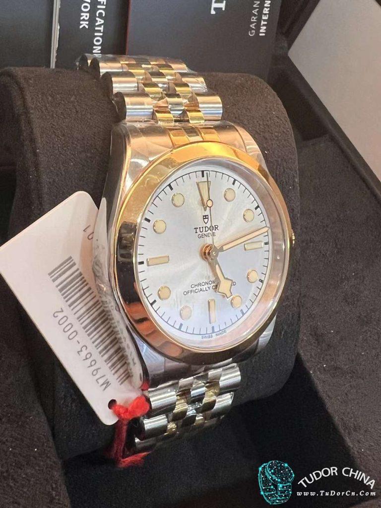 m79663-0002 Physical picture