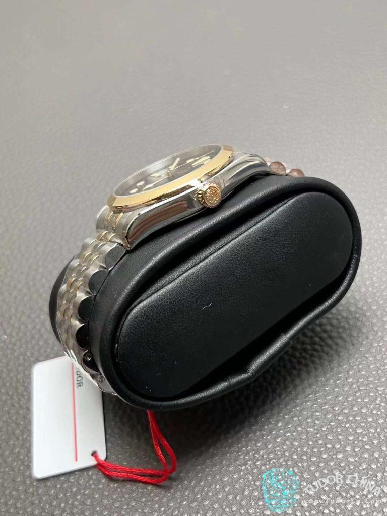 m79643-0001 Physical picture