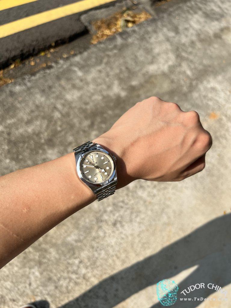 m79640-0003 Physical picture