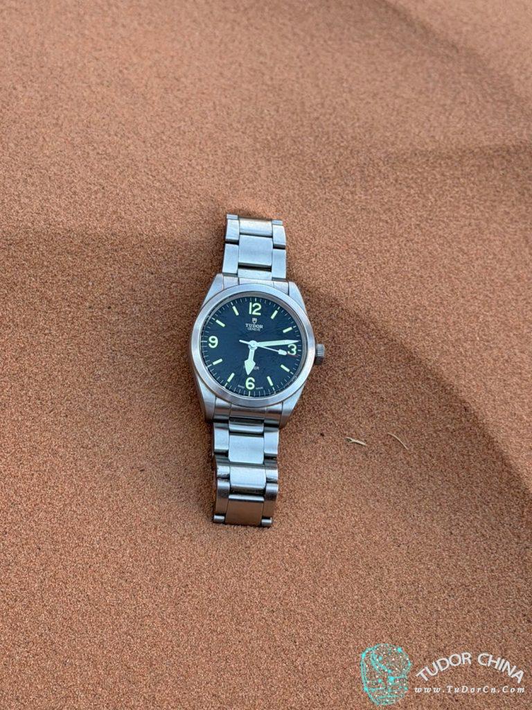 m79930-0001 Physical picture