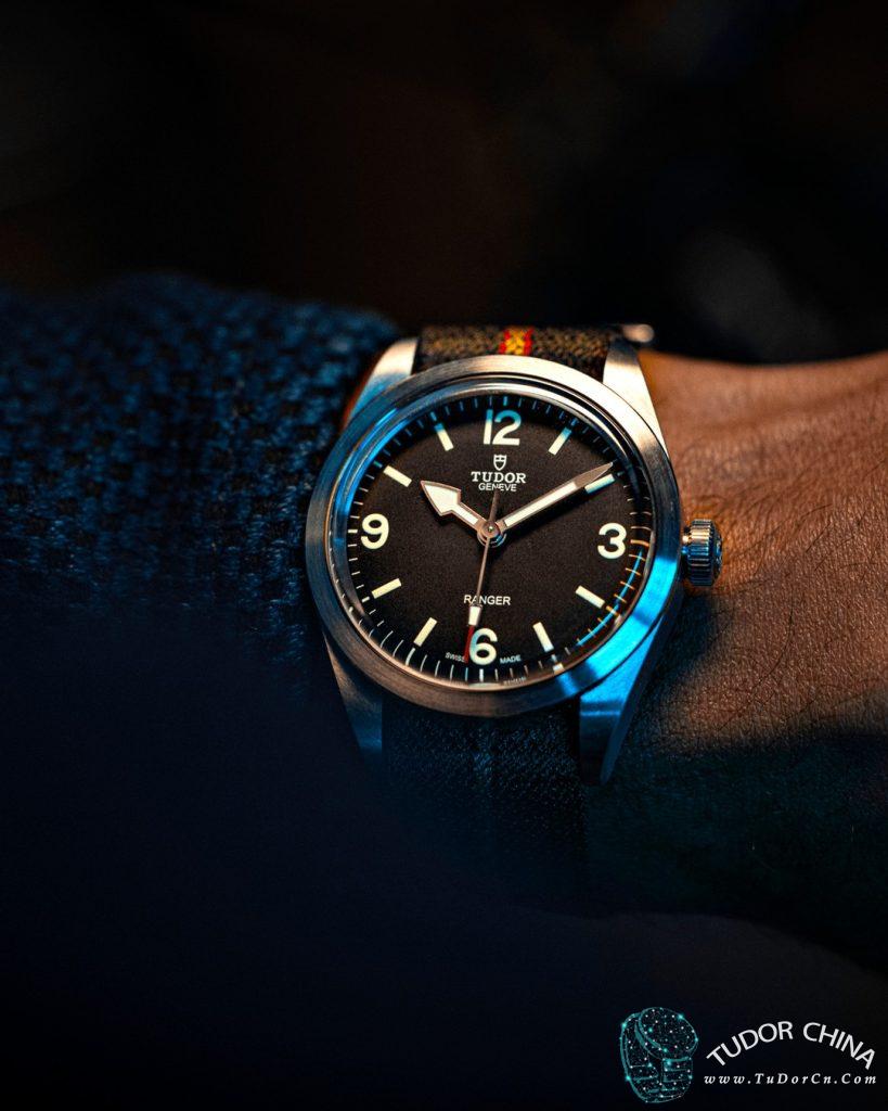 m79930-0003 Physical picture 
