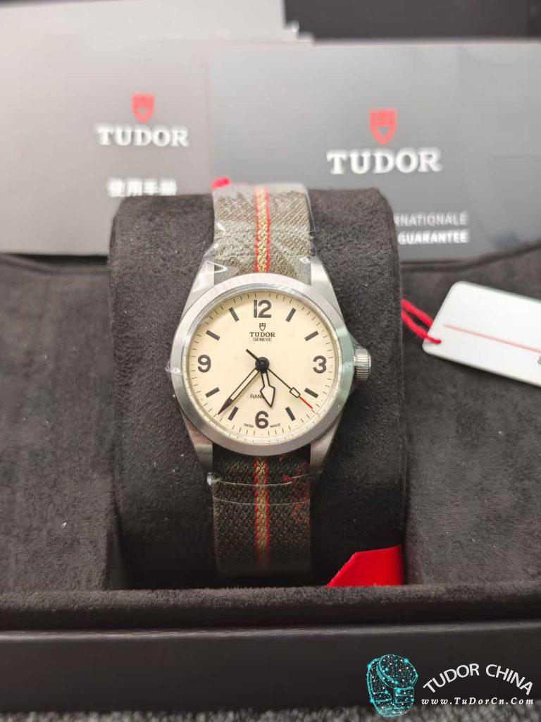m79930-0008 Physical picture 